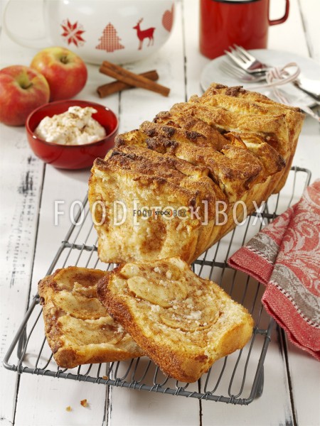 Apfel-Marzipan-Brot