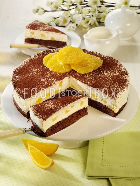 Tiramisu-Torte mit Orangen