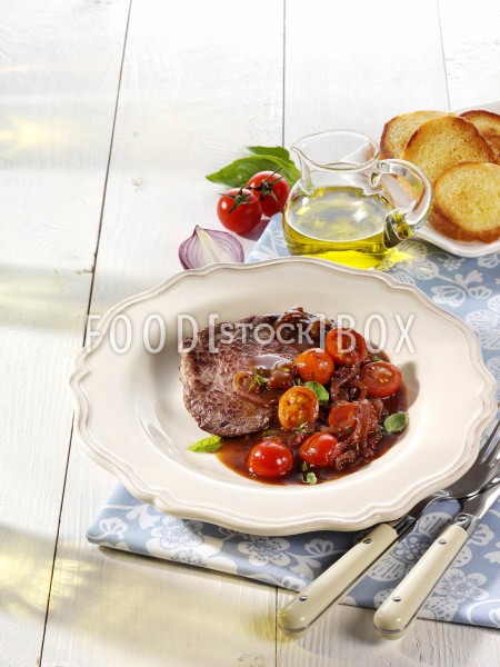 Steaks mit Tomate