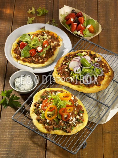 Türkische Pizza-Varianten 2