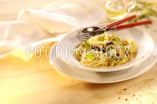 Gebackene Spaghettini mit Rucola