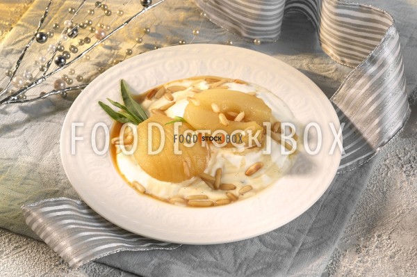Pochierte Honig-Birnen mit Joghurt 2