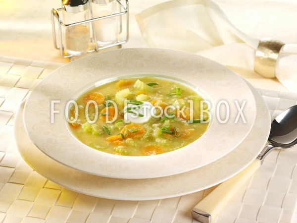 Polenta-Gemüse-Suppe