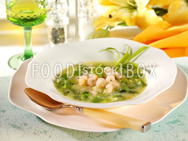Currysuppe mit Garnelen