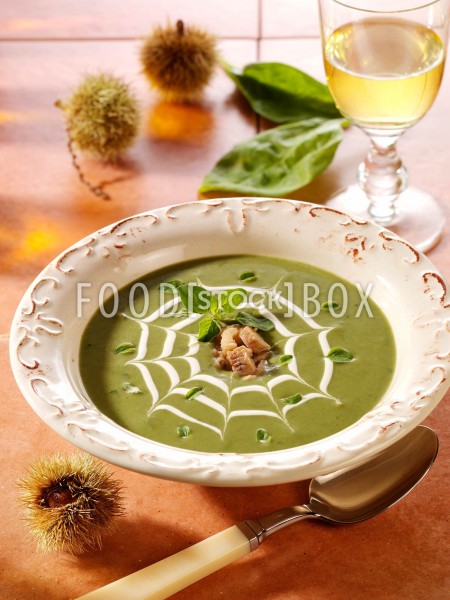 Maronensuppe mit Spinat