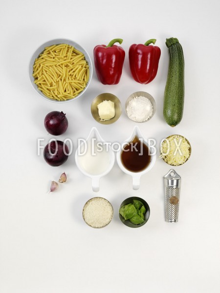 Makkaroniauflauf mit Gemüse & Bröseln (vegetarisch 1