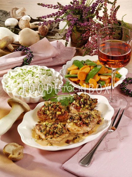Filets mit Pilz-Kräuter-Kruste