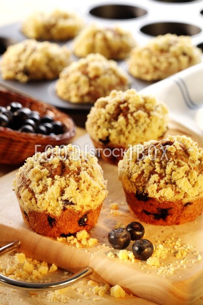 Blueberry-Muffins mit Streuseln