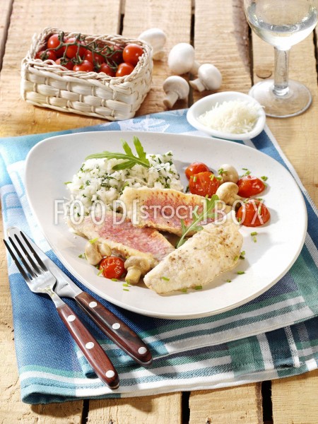 Rotbarbenfilets auf Risotto