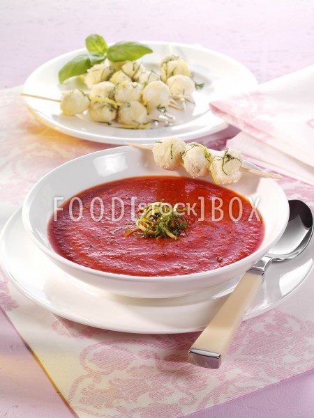Tomaten-Paprika-Suppe