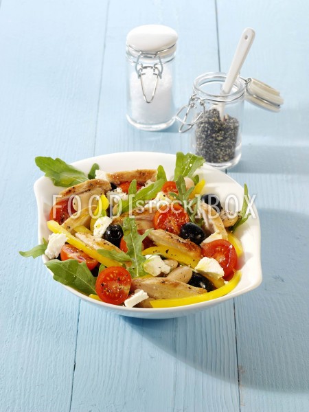 Feta-Gemüse-Salat