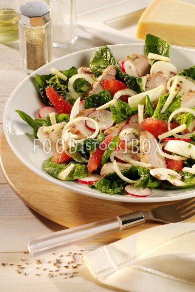 Spinatsalat mit Schnitzelfleisch