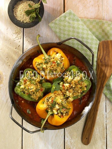 Paprika mit Quinoa-Füllung