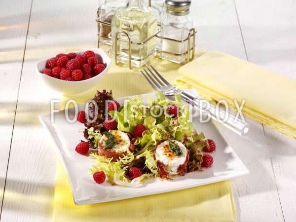 Fruchtiger Ziegenkäse-Salat