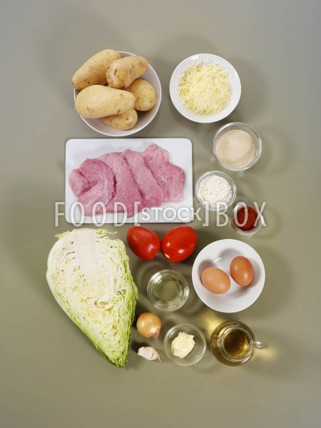 Schnitzel mit Kartoffelkruste und Kräutern