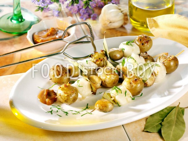 Champignon-Kartoffel-Käse-Spieße