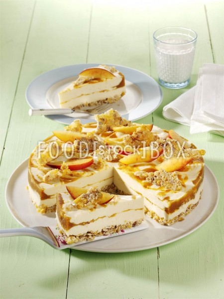 Knusper-Buttermilch-Torte