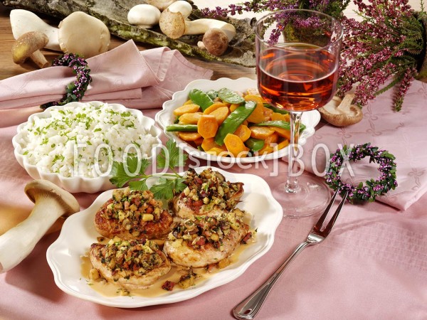 Filets mit Pilz-Kräuter-Kruste