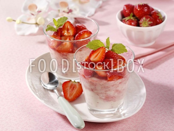 Erdbeer-Panna-Cotta