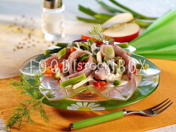 Matjes-Salat mit Bohnen und Paprika