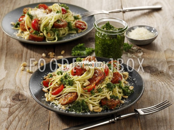 Spaghettini mit Grünkohl-Pesto