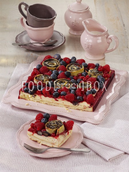 Pfannkuchen-Mohnrollen-Kuchen
