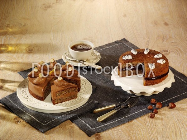 Zwetschgen-Haselnuss-Torte