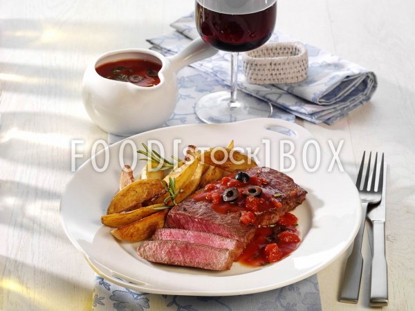 Steaks mit Tomaten-Oliven-Sauce / Cholesterinarm