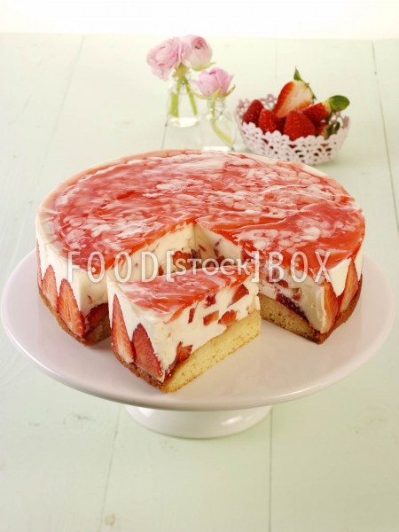 Sekt-Erdbeer-Torte