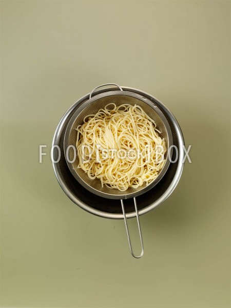 Spaghetti in Zucchini- und Thymiansauce Step6