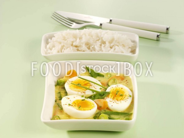 Eier in Currysauce
