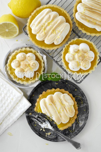 Zitronen-Tartelettes mit Baiser 2