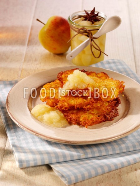Kartoffelpuffer mit Apfelmus