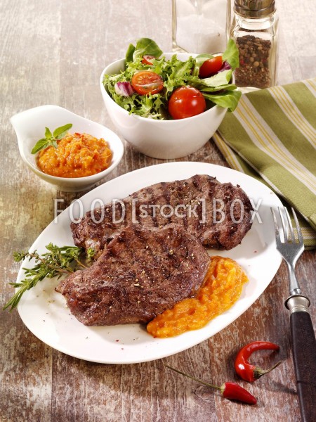 Steak mit Chili-Salsa