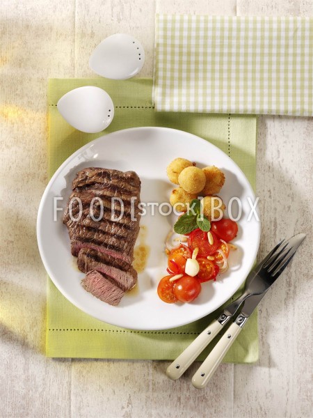Steak mit Tomaten