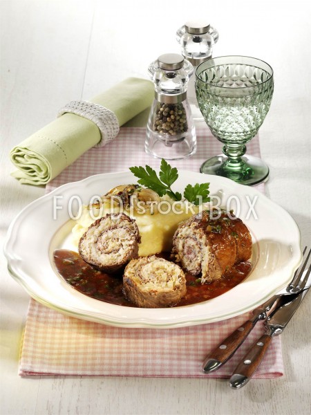 Sauerkraut-Roulade mit Speck