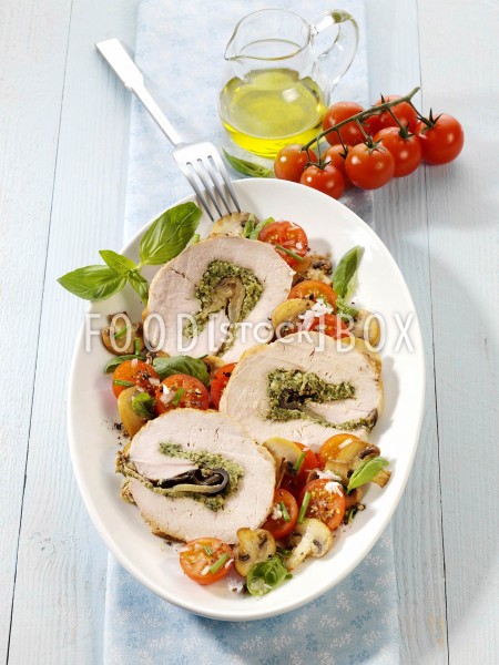 Kräuterbraten mit Tomatensalat