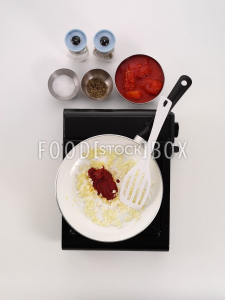 Putenschnitzel mit Parmesanhülle, Spaghetti und Tomatensauce 5