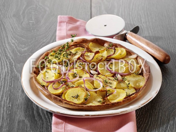 Quark-Ölteigpizza mit Kartoffeln / Cholesterinarm