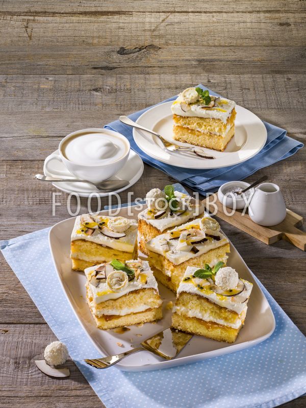 Exotischer Blechkuchen