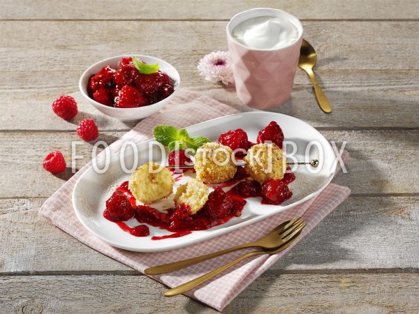 Himbeerknödelspieße