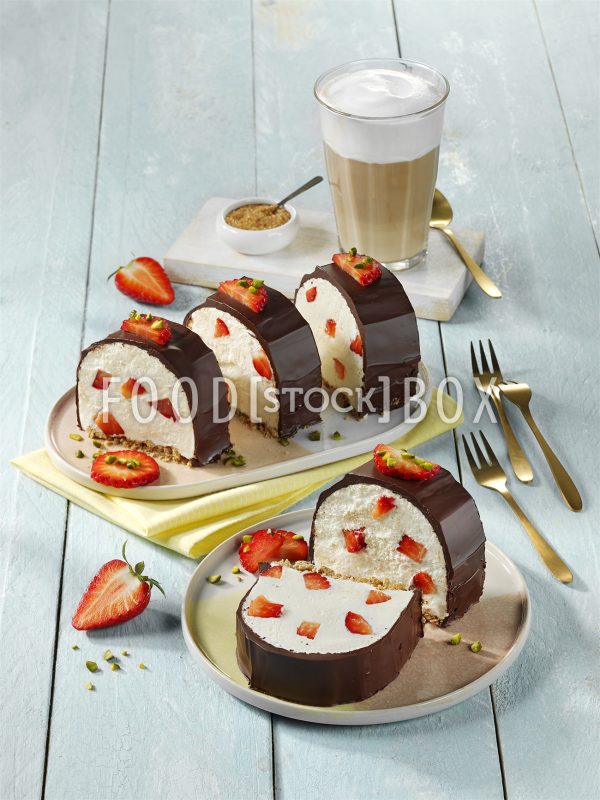 Joghurt-Erdbeerschokoladen-Torte