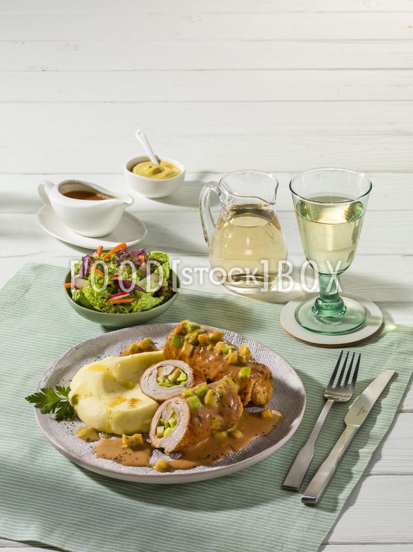 Putenrouladen auf Kartoffelpüree