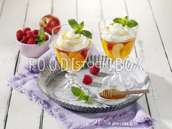 Ricotta mit beschwipsten Früchten