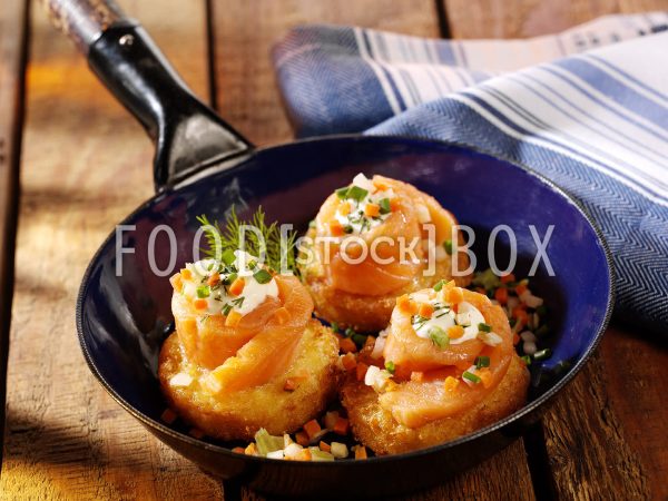 Gebackene Rösti mit Lachsfilet