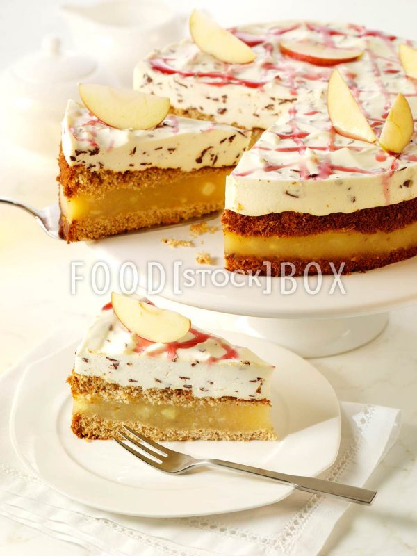 Apfeltorte mit Buchweizen und Joghurtcreme