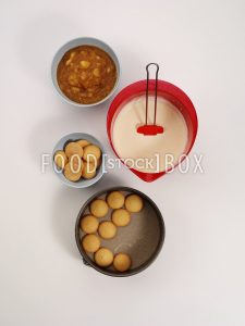 Apfel-Keks-Charlotte Step 5