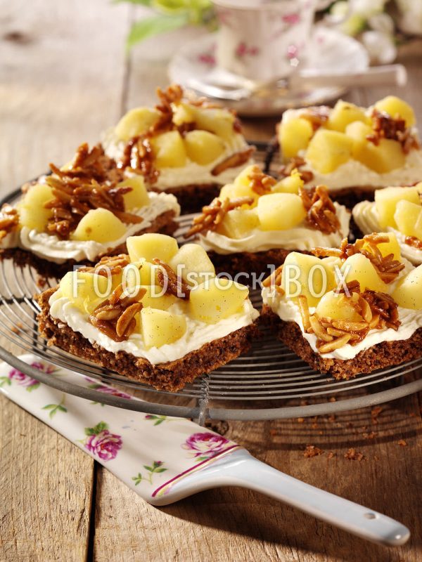 Apfel-Schmand-Blech
