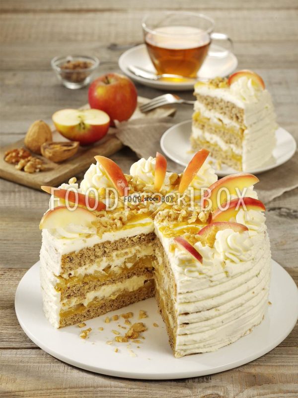 Apfel-Walnuss-Torte