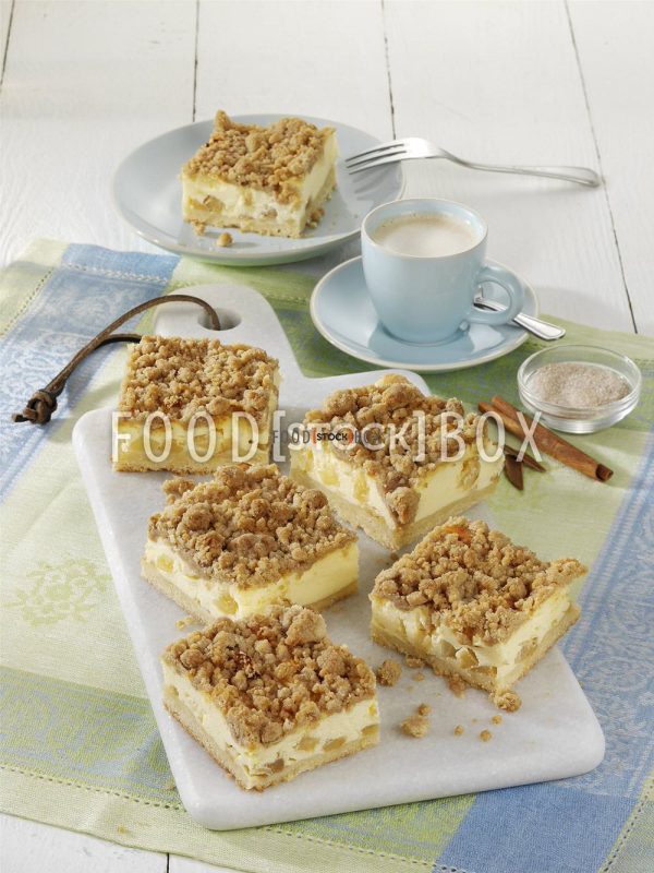 Apfel-Käsekuchen mit Zimtstreuseln